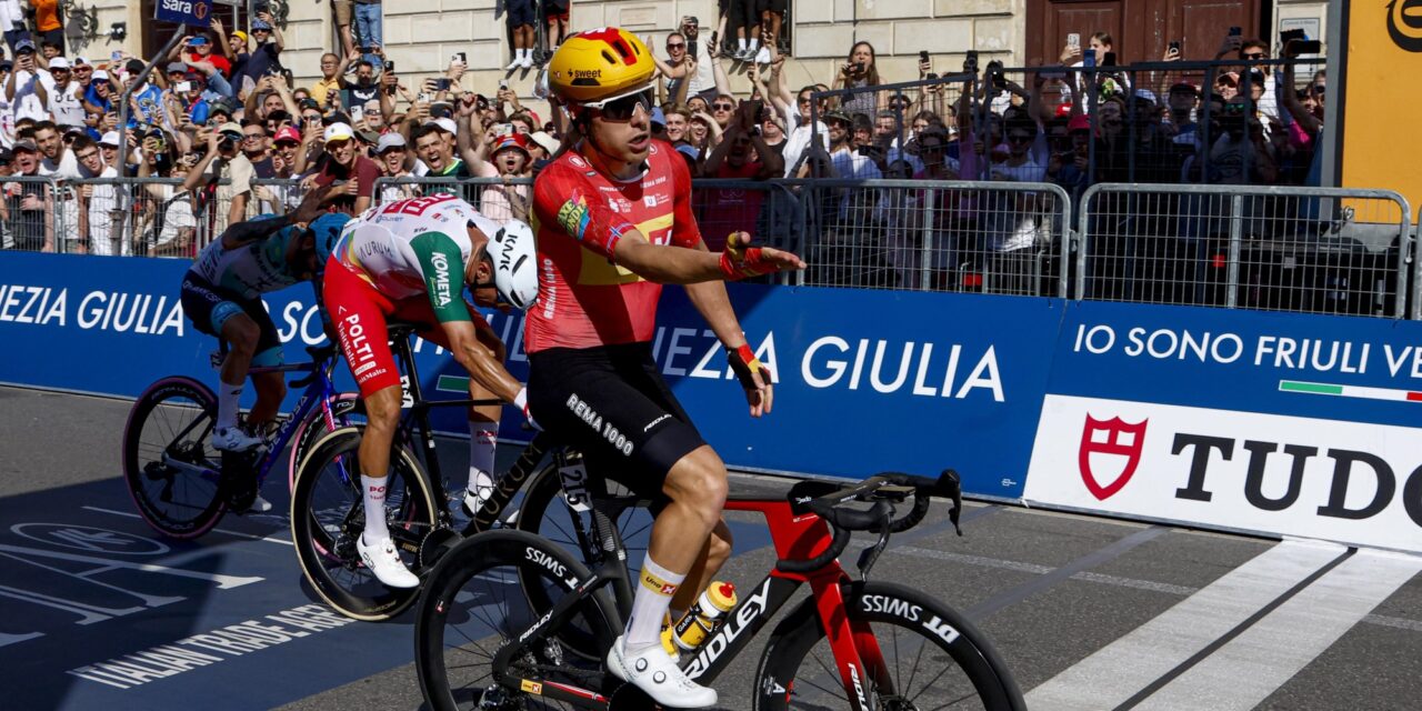 Giro 2026: Vluchter Fredrik Dversnes verrast sprinters en zegeviert na spannende ontknoping in Milaan