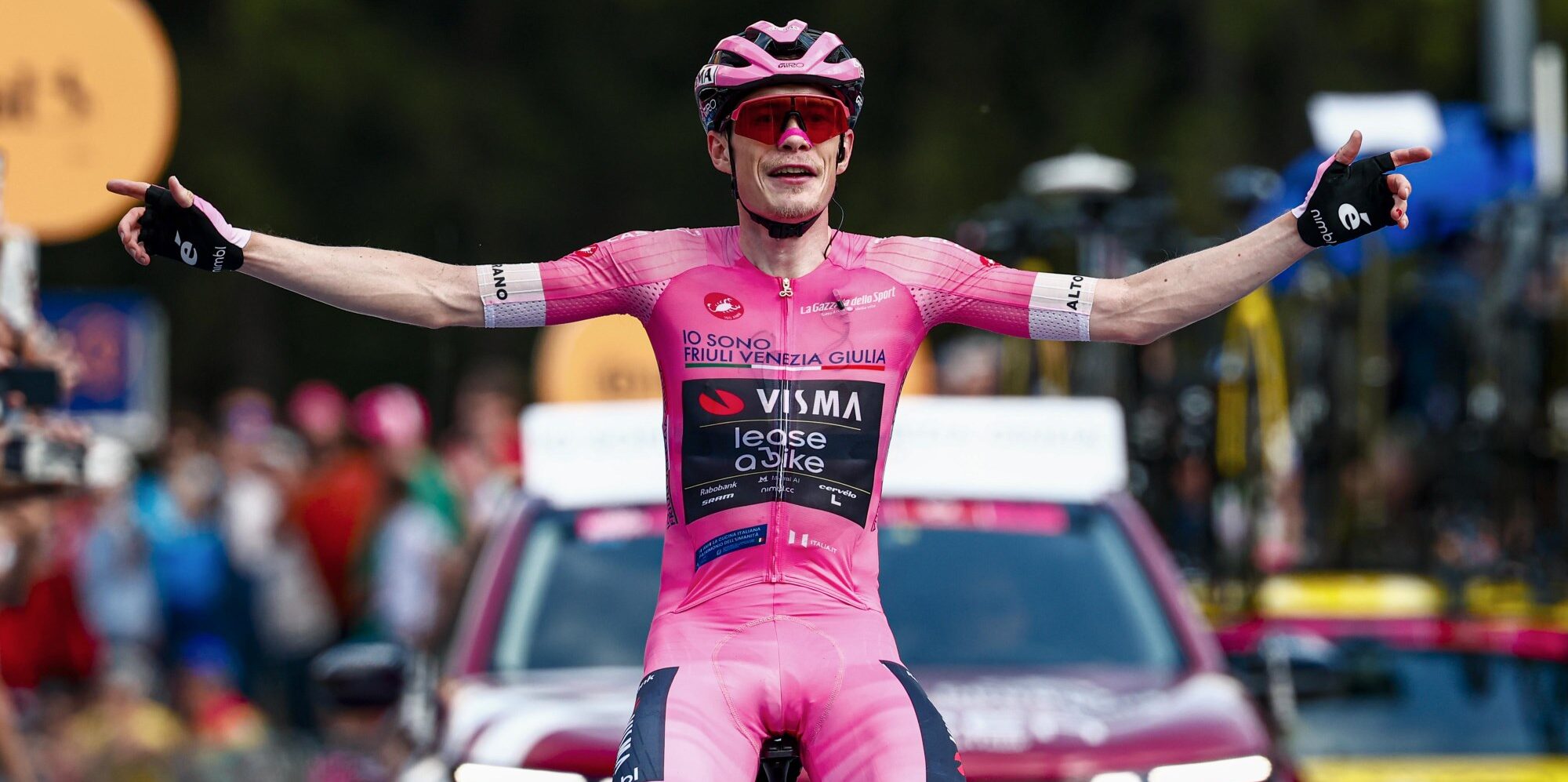Giro 2026: Vingegaard deelt genadeklap uit met vierde ritzege