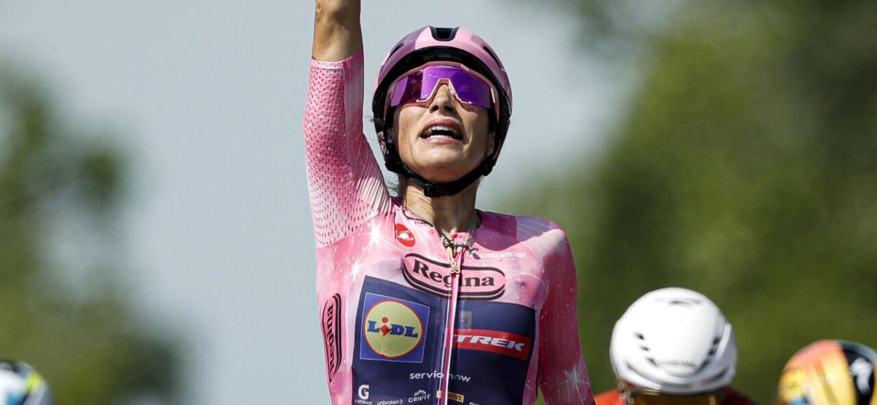 Giro Women 2026: Elisa Balsamo boekt vierde ritzege na perfecte lead-out Lucinda Brand