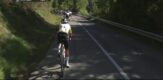 Wat is er aan de hand met Egan Bernal? Colombiaan lost opvallend vroeg op beklimming