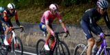 Giro 2026: Regen valt met bakken uit de hemel in openingsfase vijfde etappe