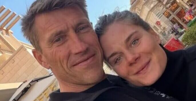 Lotte Kopecky en Axel Merckx stappen in alle stilte in het huwelijksbootje