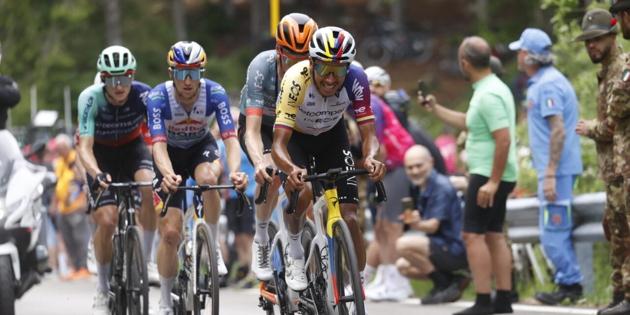MVP Egan Bernal speelt cruciale rol voor Arensman: Ik moest terugdenken aan specifiek moment