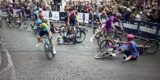 Giro 2026: Rose Rockets doet alles perfect, tot massale valpartij in laatste bocht