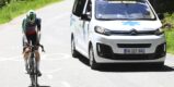 Gehavende Paul Seixas stapt af in slotrit Tour Auvergne