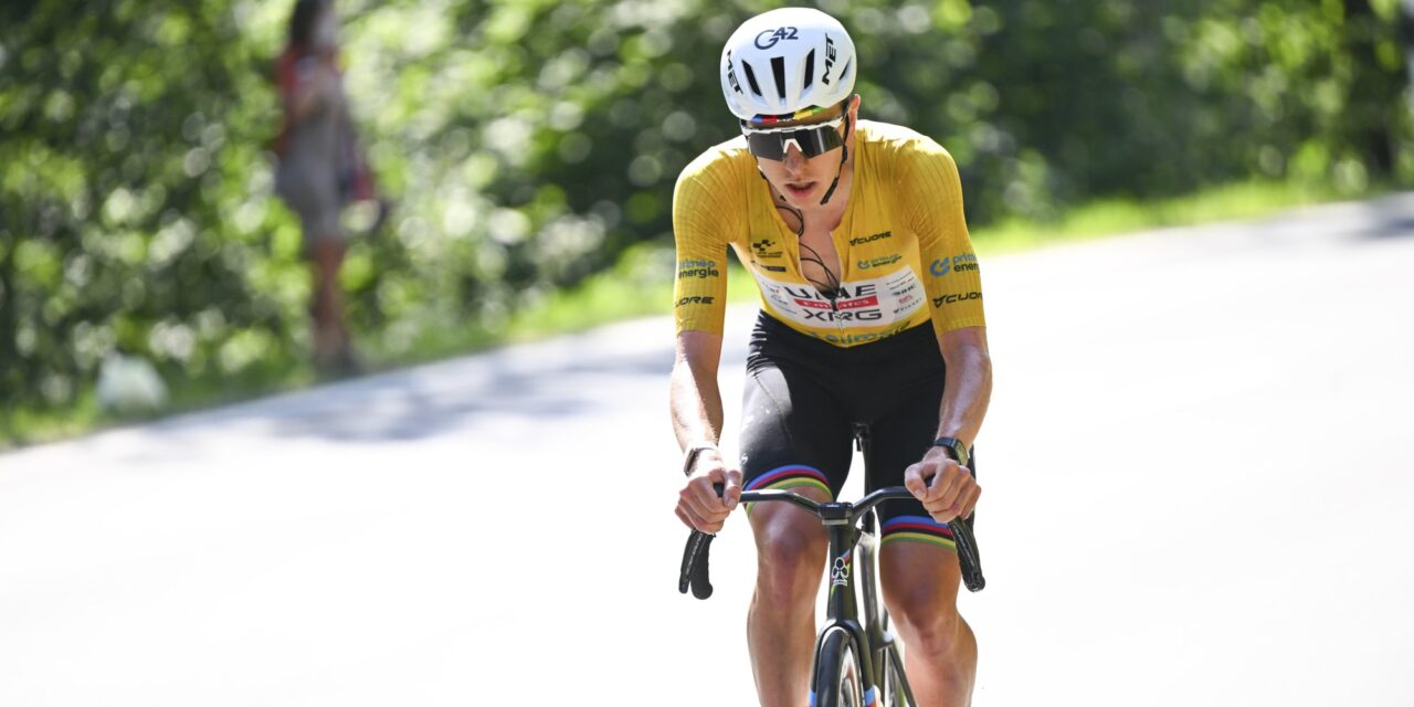 Martinez biedt dapper weerwerk, maar gulzige Pogacar wint ook slotrit in Ronde van Zwitserland