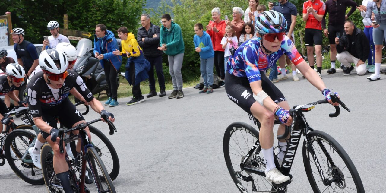 Anna van der Breggen in de problemen: Antonia Niedermaier doet gooi naar Giro-winst