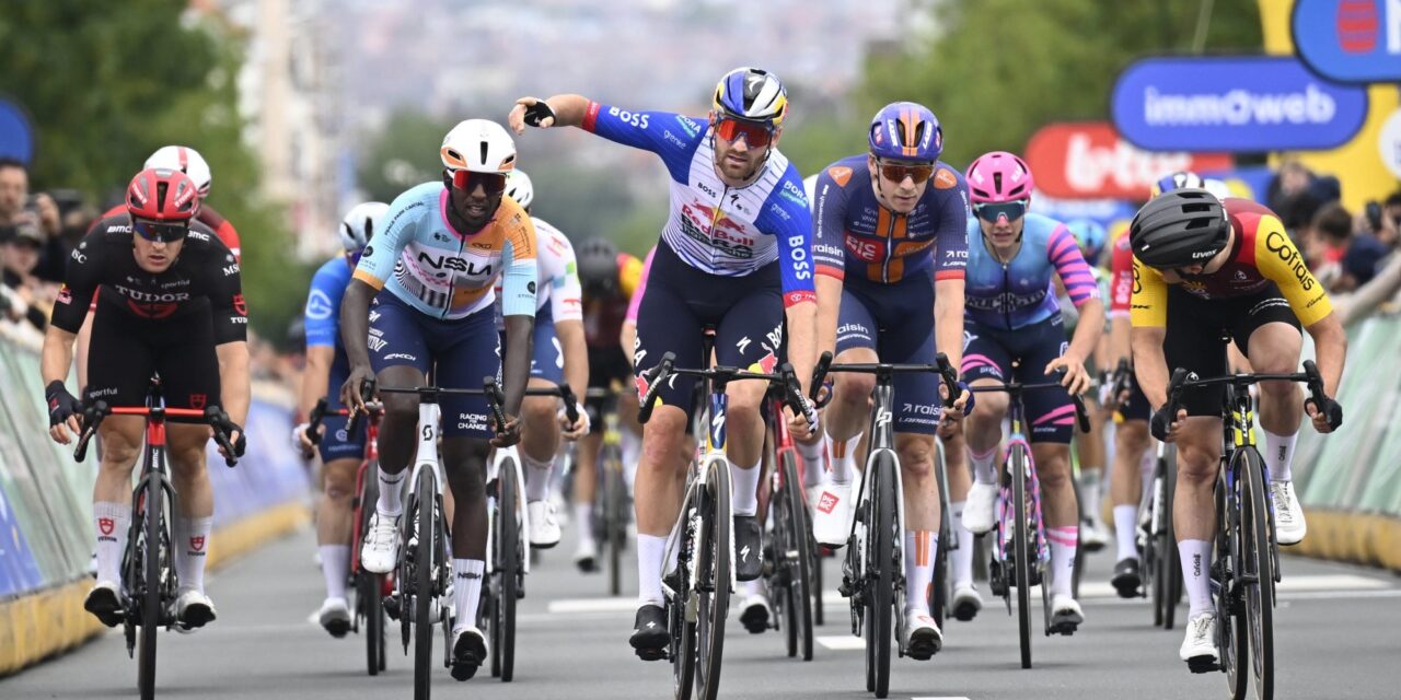Jordi Meeus trekt goede lijn door met winst in Brussels Cycling Classic