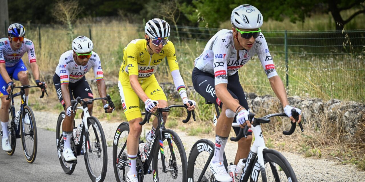 Tadej Pogacar moet het in Tour de France doen zonder belangrijke pion