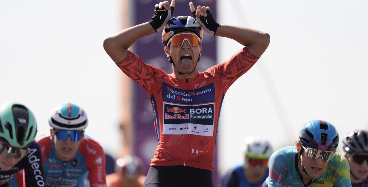 Mees Vlot laat zich zien in Giro Next Gen, maar Davide Donati snelt naar zege