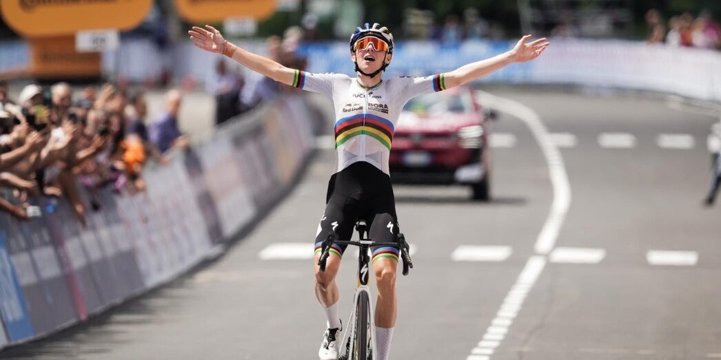 Toptalent Lorenzo Finn grijpt de macht in eerste bergrit Giro Next Gen
