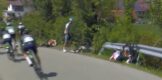 Twee renners lopen beenbreuk op na grote valpartij in Ronde van Slovenië
