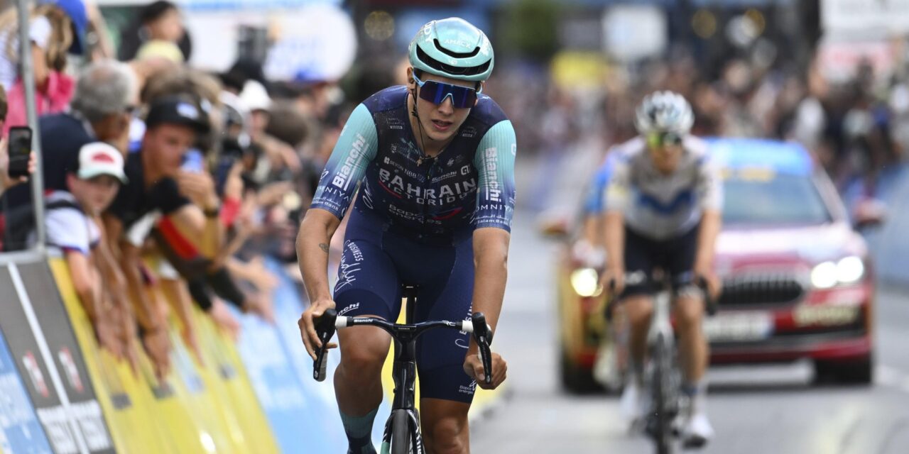 Vlad Van Mechelen (3e) laat zich zien op WorldTour-niveau: Zaterdag nog last van zware migraine