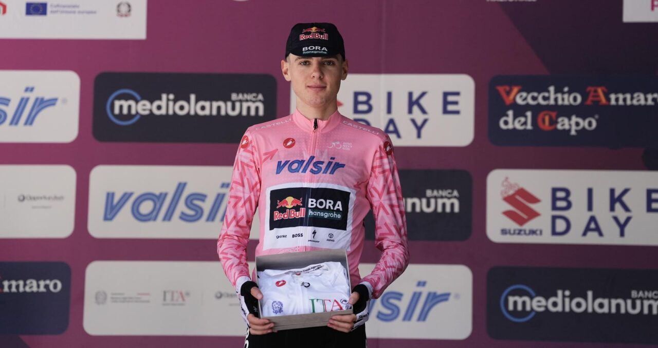 Roze trui Lorenzo Finn zet puntjes op de i met zege in slottijdrit Giro Next Gen