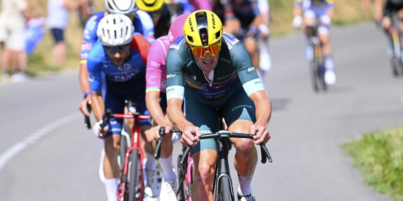 Mads Pedersen baalt als een stekker na zeventiende Tourrit: Een echte shitdag