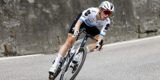 Tour Femmes 2026: Demi Vollering tegen de vlakte in beginfase derde rit