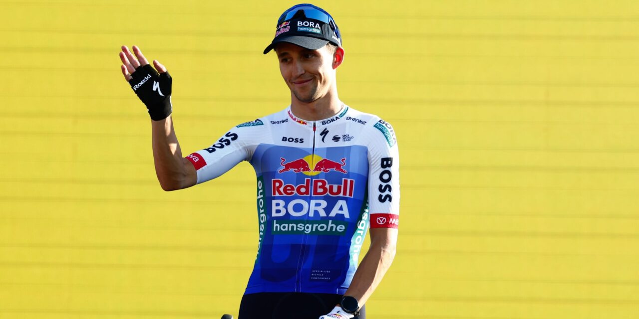 Jai Hindley blijft Red Bull-BORA-hansgrohe trouw, ondanks interesse van meerdere teams