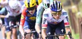 Remco Evenepoel boos op ploeggenoot Lipowitz: Vroeg om een lead-out en kreeg die niet