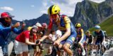 Tour 2026: Juan Ayuso was betrokken bij valpartij in de Tourmalet-rit