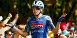 Tour 2026: Tim Merlier de snelste in chaotische sprint in Bordeaux, bijrol voor Olav Kooij