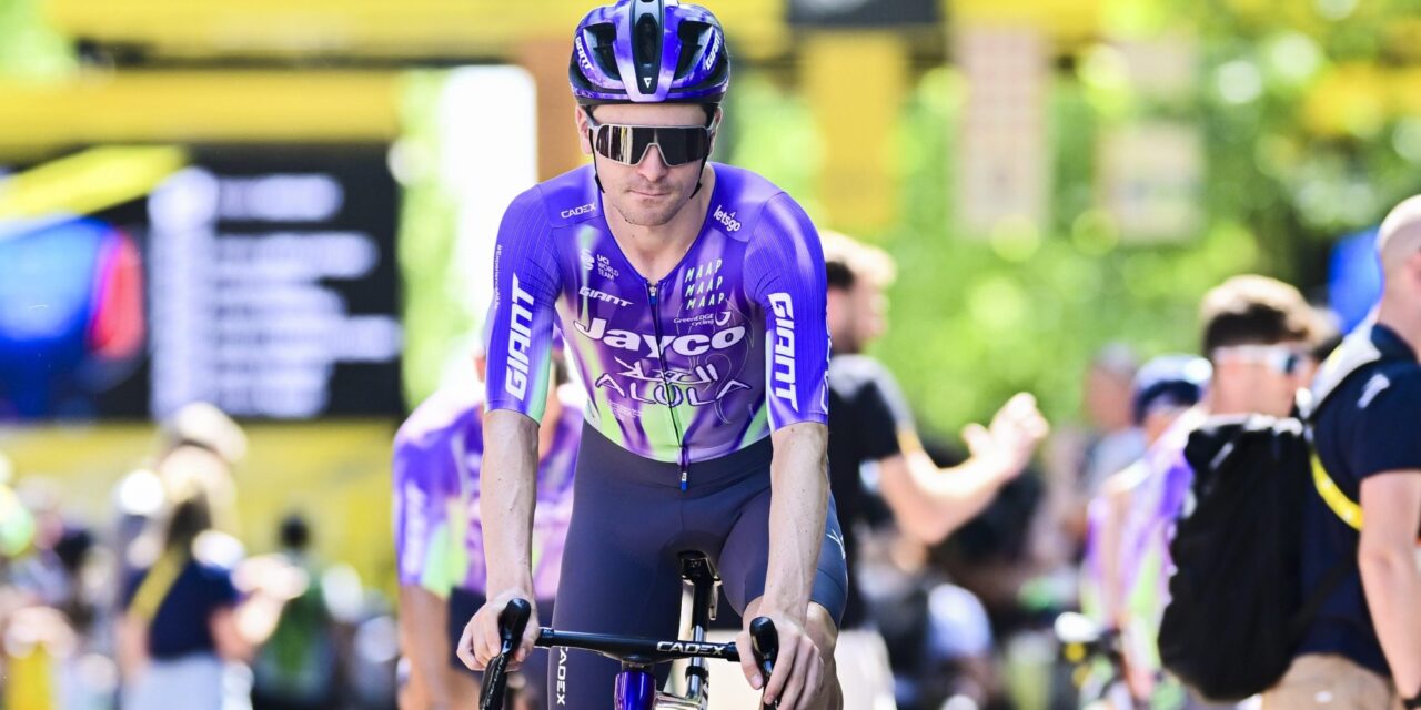 Tour 2026: Mauro Schmid toont zich slimste vluchter in Belfort, favorieten houden zich stil