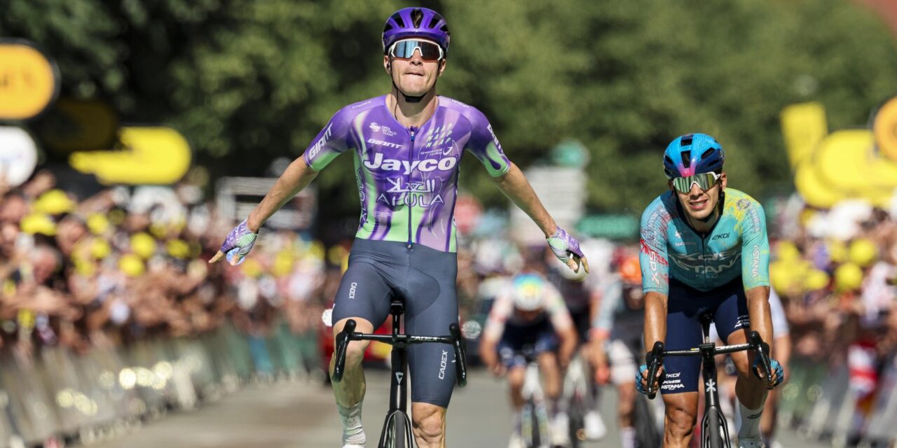 Tour 2026: Mauro Schmid toont zich slimste vluchter in Belfort, favorieten houden zich stil