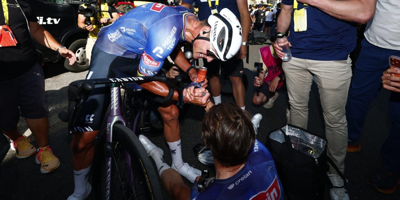 Mathieu van der Poel speelt vóór de lead out nog crucialere rol voor Jasper Philipsen