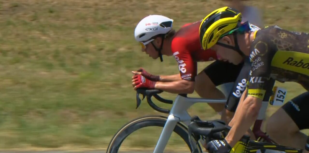 Tour 2026: Huub Artz laat zich na waarschuwing van de jury plots lossen uit de kopgroep