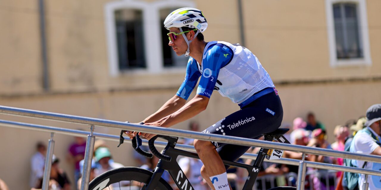 Cian Uijtdebroeks zet na moeilijke nacht door in Tour de France: Het is op de limiet