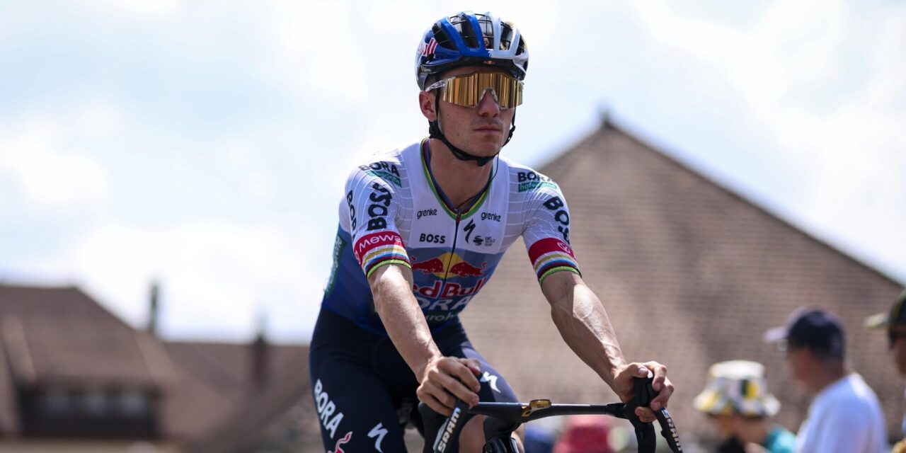 Remco Evenepoel met gezonde stress naar Alpe dHuez: Er staat nog veel op het spel