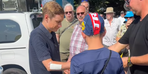 Vingegaard bezoekt Ronde van Denemarken: Of ik dit jaar nog koers, hangt af van mijn herstel