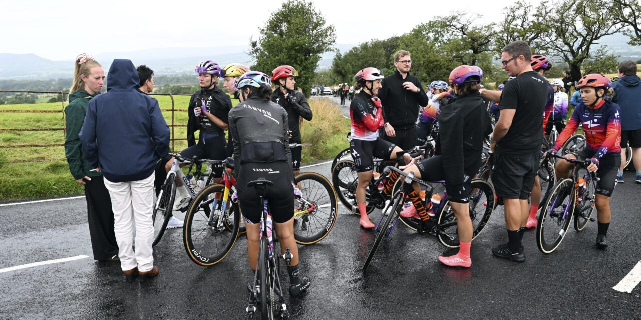 Tweede etappe Tour of Britain Women tijdelijk geneutraliseerd
