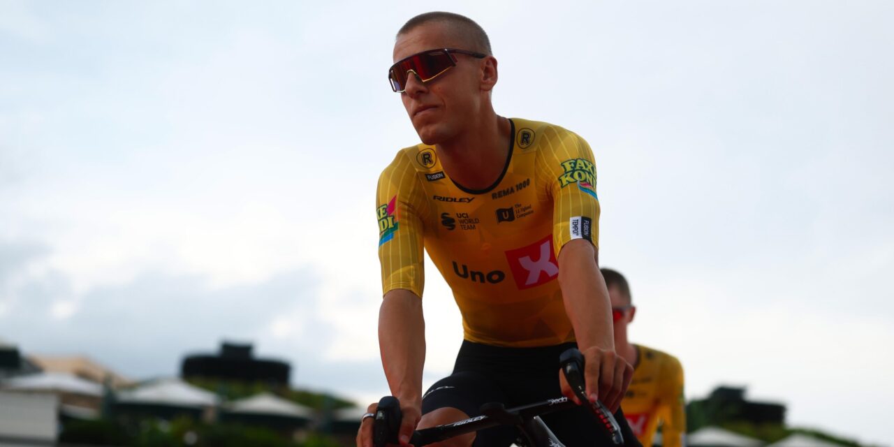 Vuelta 2026: Tobias Halland Johannessen wint zinderende finale in Granada, Mas is eindwinnaar