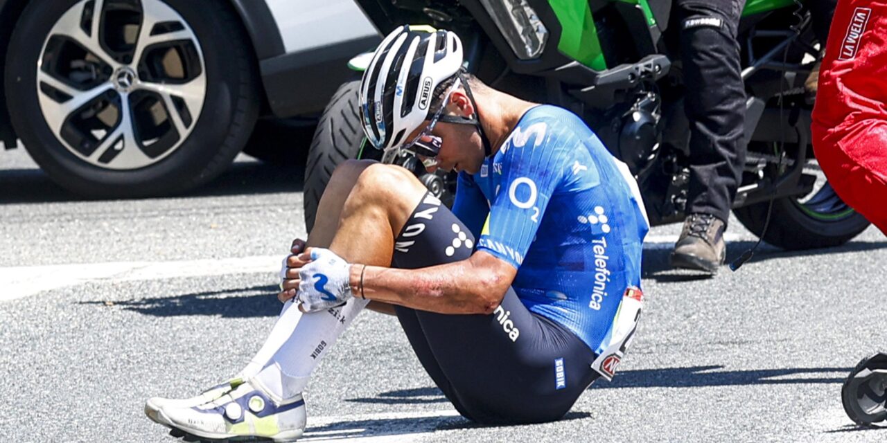 Vuelta 2026: Cian Uijtdebroeks komt al vroeg ten val in tweede rit naar Manosque