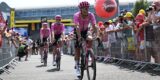 Vuelta 2026: Richard Carapaz leidt team EF dat jonge Juan Rodriguez overhevelt