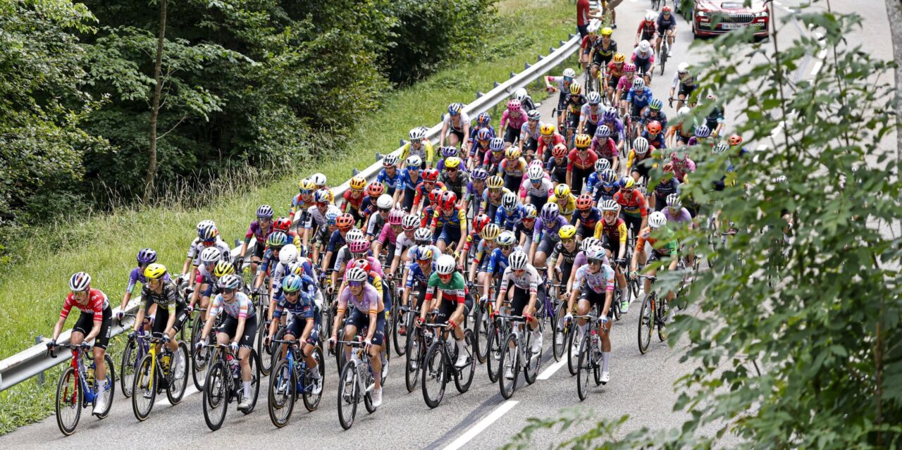 Gemengde reacties op borstengate voor tijdrit Tour Femmes: Het blijft toch valsspelen