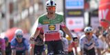 Jonathan Milan klopt Paul Magnier in eerste sprint in driekleur in Ronde van Polen