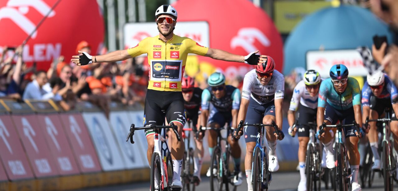 Jonathan Milan sprint naar tweede zege op rij in Ronde van Polen