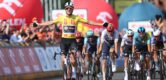 Jonathan Milan sprint naar tweede zege op rij in Ronde van Polen