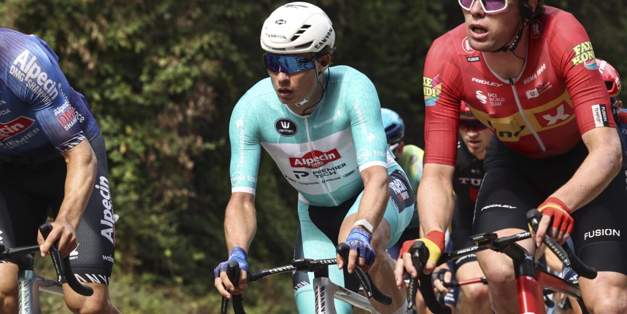 Philipsen pakt tweede ritzege in Renewi Tour: “Deze week is beter dan ik had gehoopt”