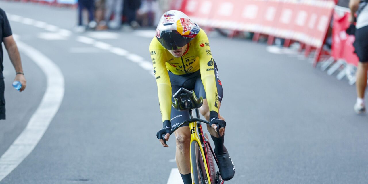 Wout van Aert houdt zicht op leiderstrui na Vuelta-tijdrit: Minder risico genomen in bochten