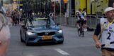 Bizar: In strijd tegen tijdslimiet werd Eline Jansen verkeerd gestuurd in slotrit Tour Femmes