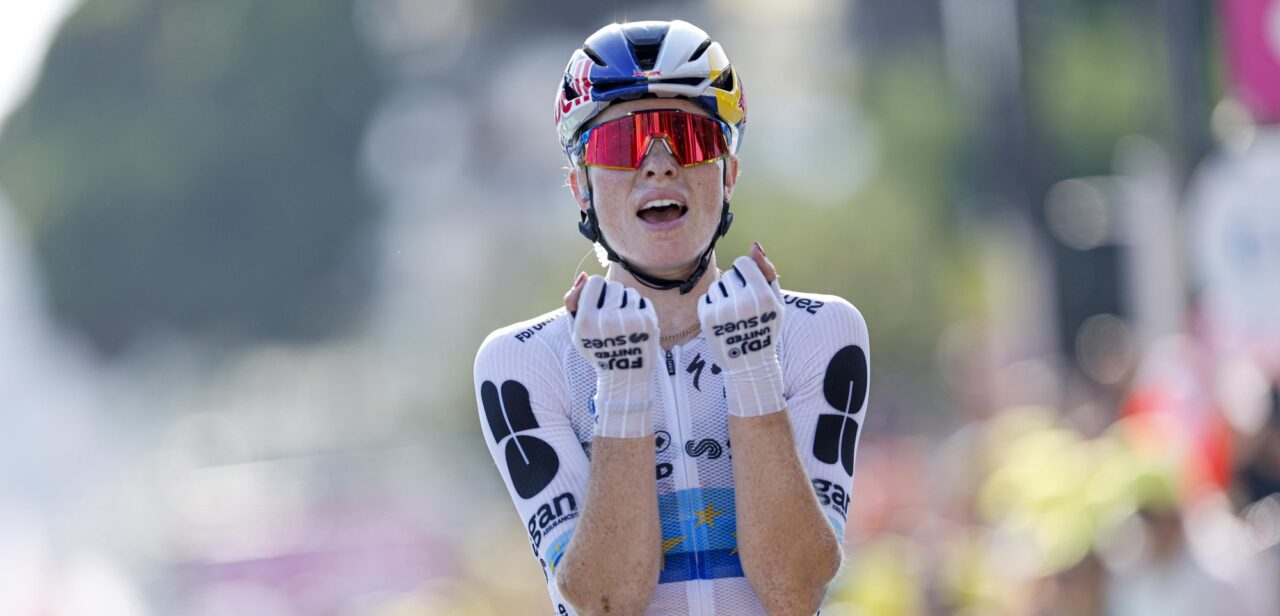 Tour Femmes 2026: Demi Vollering zet Tour op zijn kop en rijdt Niewiadoma uit het geel