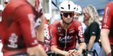 Huub Artz breekt een handwortelbeentje bij val in Renewi Tour