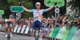 Lewis Askey overvleugelt Florian Vermeersch in aantrekkelijke openingsetappe Tour of Britain