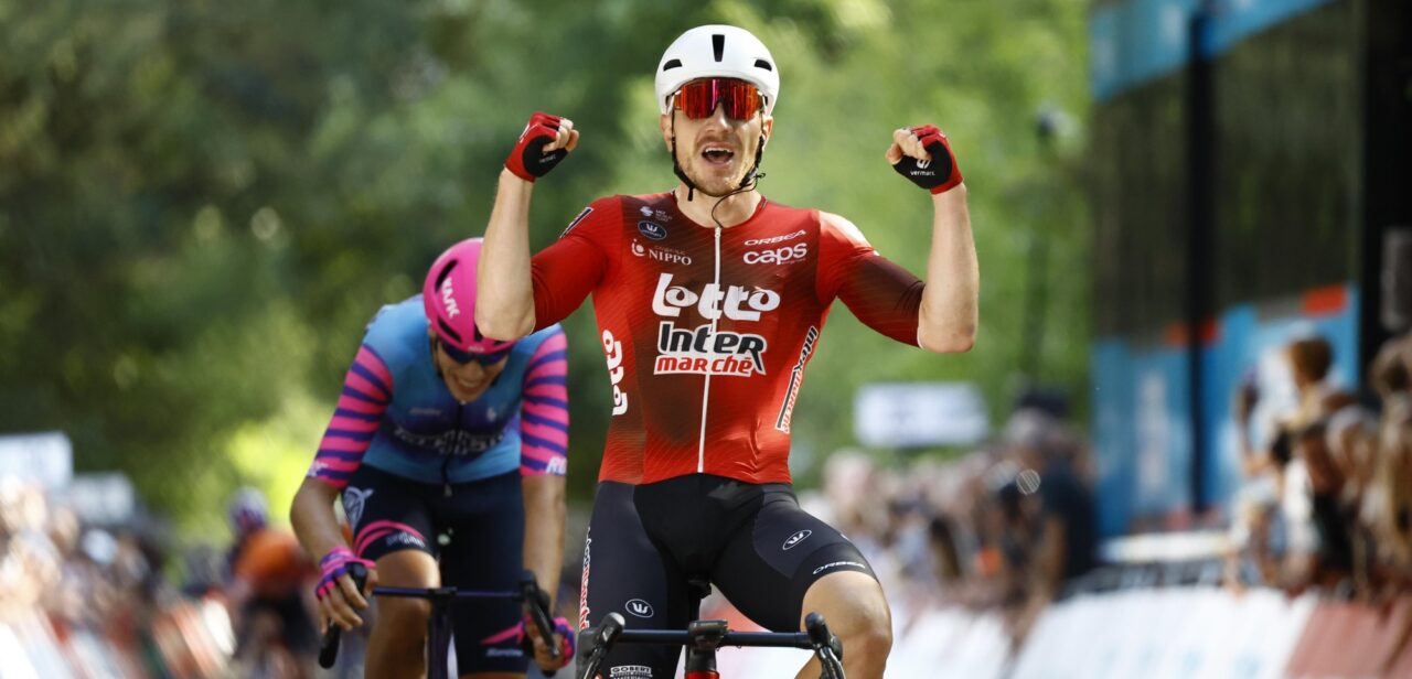 Vluchter Lionel Taminiaux klopt Martijn Rasenberg in ZLM Tour