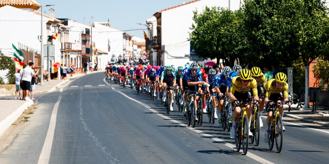 Vuelta 2026: Medisch bulletin en juryrapport - Jury kan vroeg naar de naborrel na etappe 16